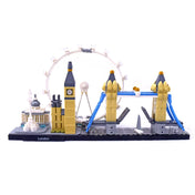 LEGO Architecture London (21034) épített városkép elölnézetből – Teljes LEGO városkép, amely a londoni látképet mutatja be Big Ben-nel, a London Eye óriáskerékkel és a híres Tower Bridge híddal.