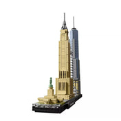 LEGO Architecture New York City (21028) oldalnézet bal felől – A városkép bal oldaláról fotózva, előtérben a Szabadság-szobor és az Empire State Building tömbje.
