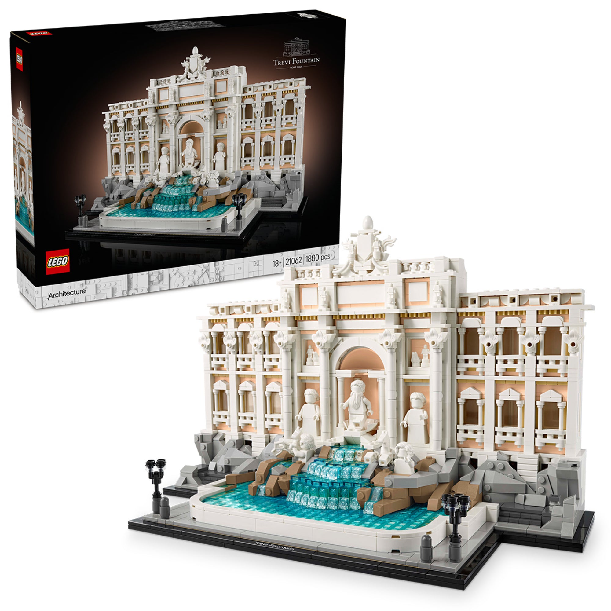 A LEGO Architecture Trevi-kút (21062) doboza és az összeépített modell, amely részletesen ábrázolja a híres római szökőkutat, a Palazzo Poli homlokzatával és a vízeséses medencével.
