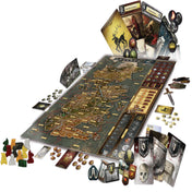 Trónok harca társasjáték játéktábla és tartozékok – A társasjáték teljes elrendezése, amely magában foglalja Westeros részletes térképét, frakciójelzőket, karakterkártyákat, paravánokat, különböző tokeneket és stratégiai elemeket. Egy összetett stratégiai játék kellékei láthatók, amelyek a hatalomért folytatott harcot idézik meg.