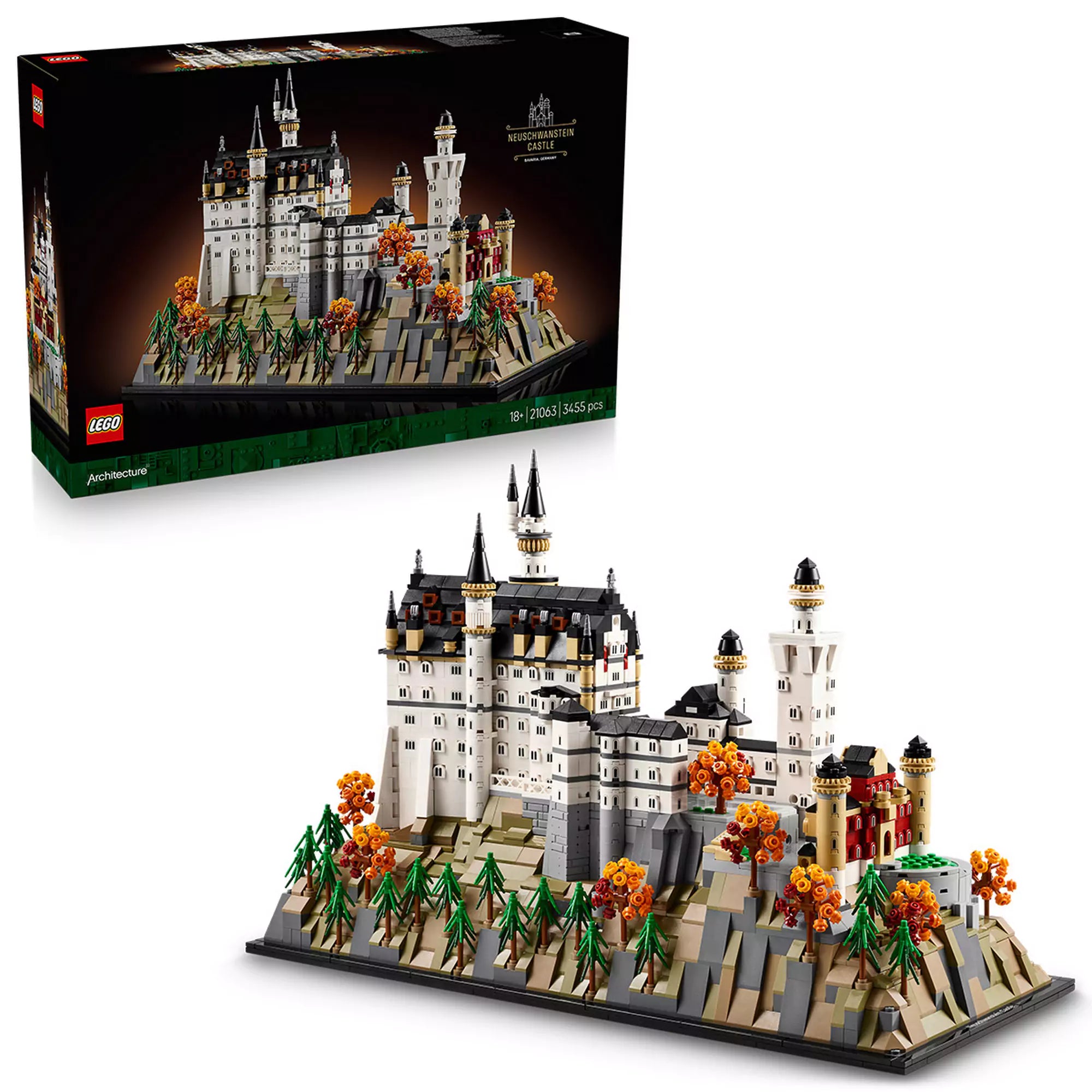 LEGO Architecture: Neuschwanstein kastély (21063) dobozkép és felépített modell, kiállításra alkalmas, részletgazdag kivitelben.