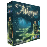 Az Alkonyat társasjáték doboza, rajta egy varázslatos erdőben álló rókát ábrázoló illusztrációval.