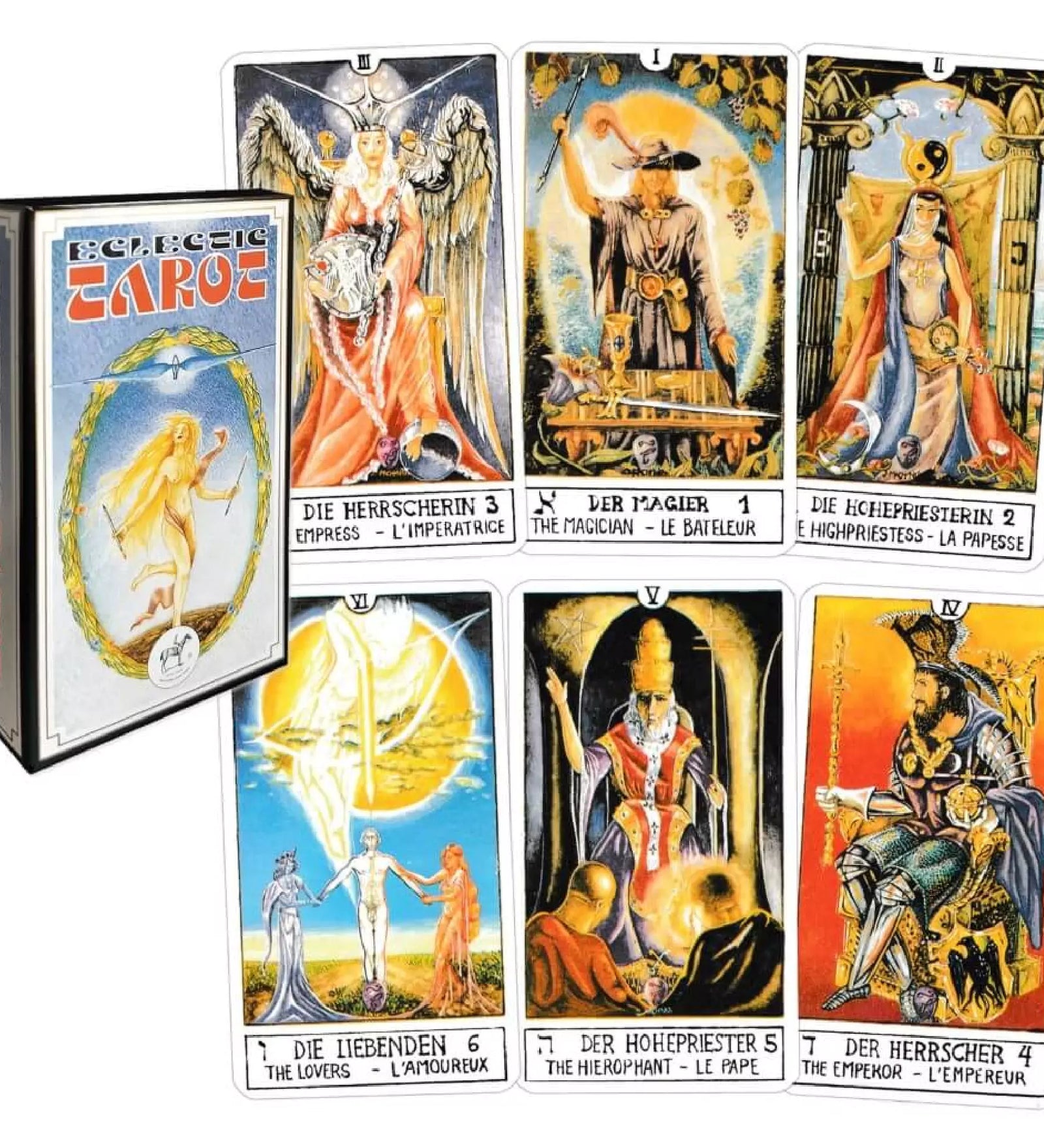 A képen az Eclectic Tarot kártyacsomag doboza és néhány lapja látható, amelyek lenyűgöző, részletgazdag illusztrációkkal mutatják be a klasszikus tarot archetípusokat. A doboz bal oldalon áll, rajta a világ kártya egyedi ábrázolása. A kiterített kártyákon ikonikus figurák jelennek meg, mint az Uralkodónő (Die Herrscherin), a Mágus (Der Magier), a Főpapnő (Die Hohepriesterin), a Szeretők (Die Liebenden), a Főpap (Der Hohepriester) és az Uralkodó (Der Herrscher). A lapokon több nyelven, köztük németül, angolu
