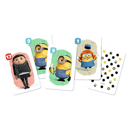 A Minions Fekete Péter kártyajáték néhány lapja közelről, Minyonokkal és Gru figuráival.