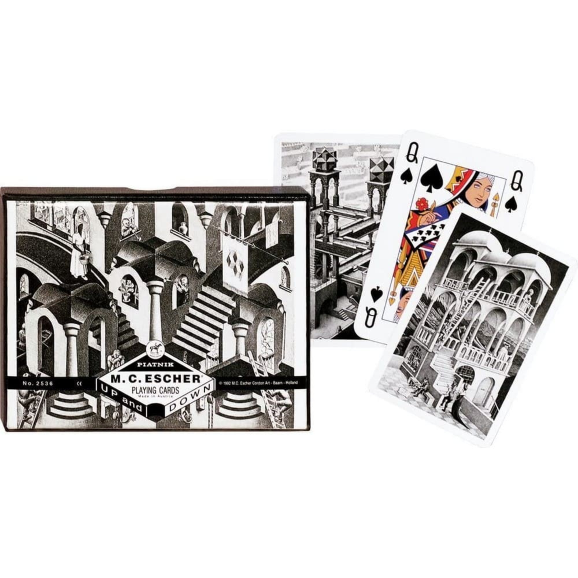 Francia kártya 2x55-ös „M. C. Escher – Up and Down” készlet díszdobozzal, optikai illúziókat és különleges perspektívákat ábrázoló, művészi grafikájú játékkártyákkal.