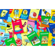 A Halmazállapot társasjáték változatos, színes illusztrált tárgykártyái szétszórva: sütemények, sporteszközök, ruhadarabok, állatok és különféle hétköznapi tárgyak rajzaival.