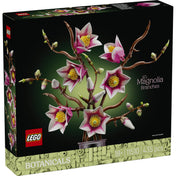 LEGO Botanicals Magnolia Branches 11510 készlet dobozának eleje a rózsaszín magnólia ágakat ábrázoló LEGO virágkompozícióval.