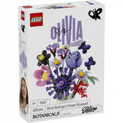 A LEGO Botanicals Olivia Rodrigo virágcsokra 11507 dobozának eleje a lila virágcsokor és pillangók grafikájával.