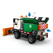 LEGO City Snowplough (60490) – a megépített hókotró teherautó működő hófúvó funkcióval és lehajtható tartállyal.