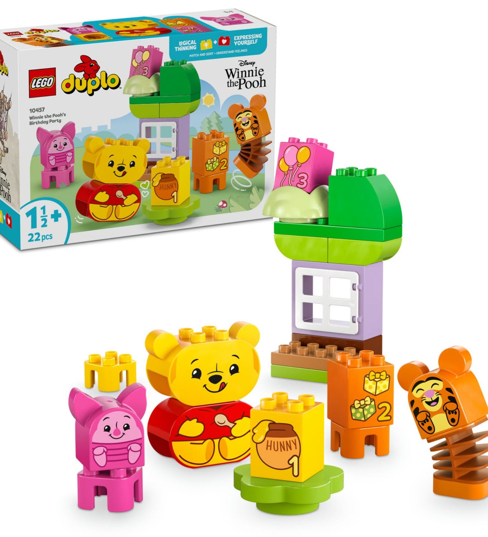 A LEGO DUPLO Micimackó Születésnapi Buli (10457) doboza és az összeépített készlet, amely tartalmazza Micimackó, Malacka és Tigris figuráit, valamint színes építőelemeket.