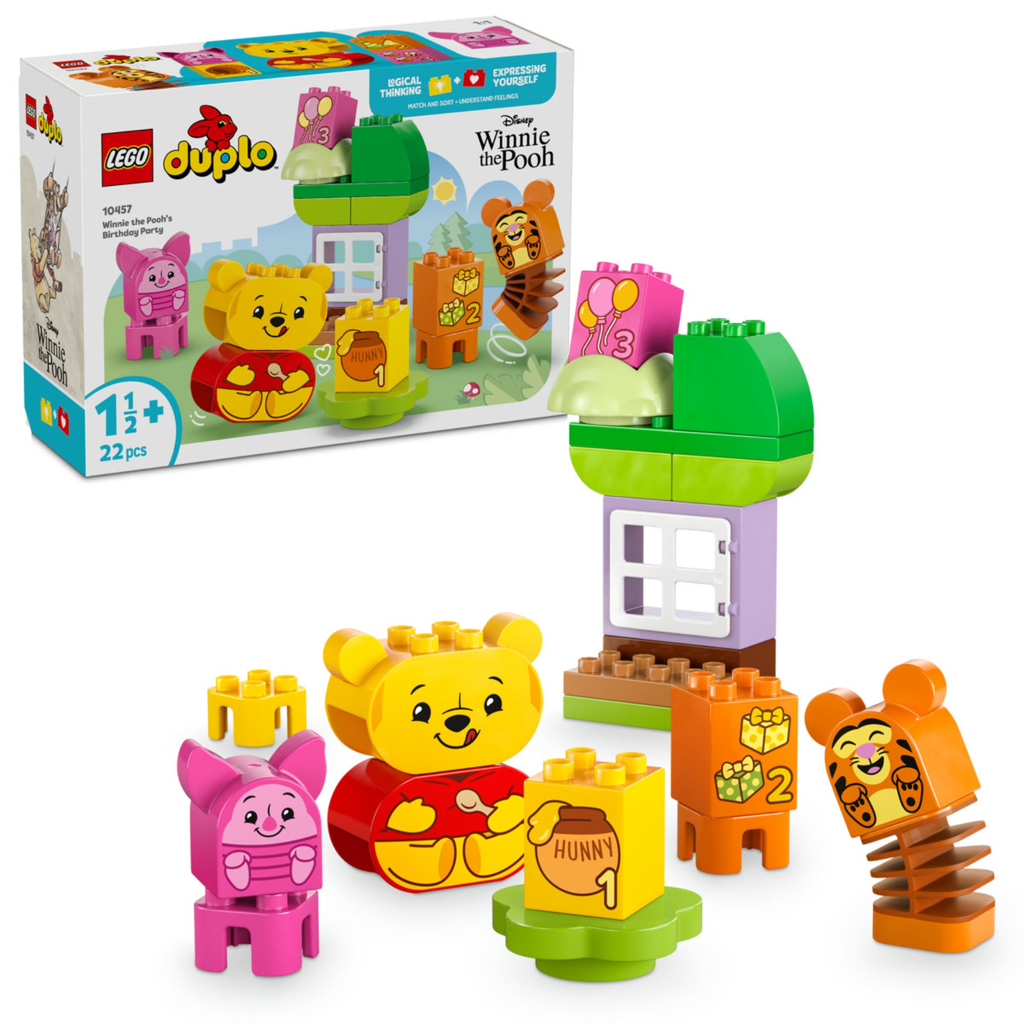 A LEGO DUPLO Micimackó Születésnapi Buli (10457) doboza és az összeépített készlet, amely tartalmazza Micimackó, Malacka és Tigris figuráit, valamint színes építőelemeket.