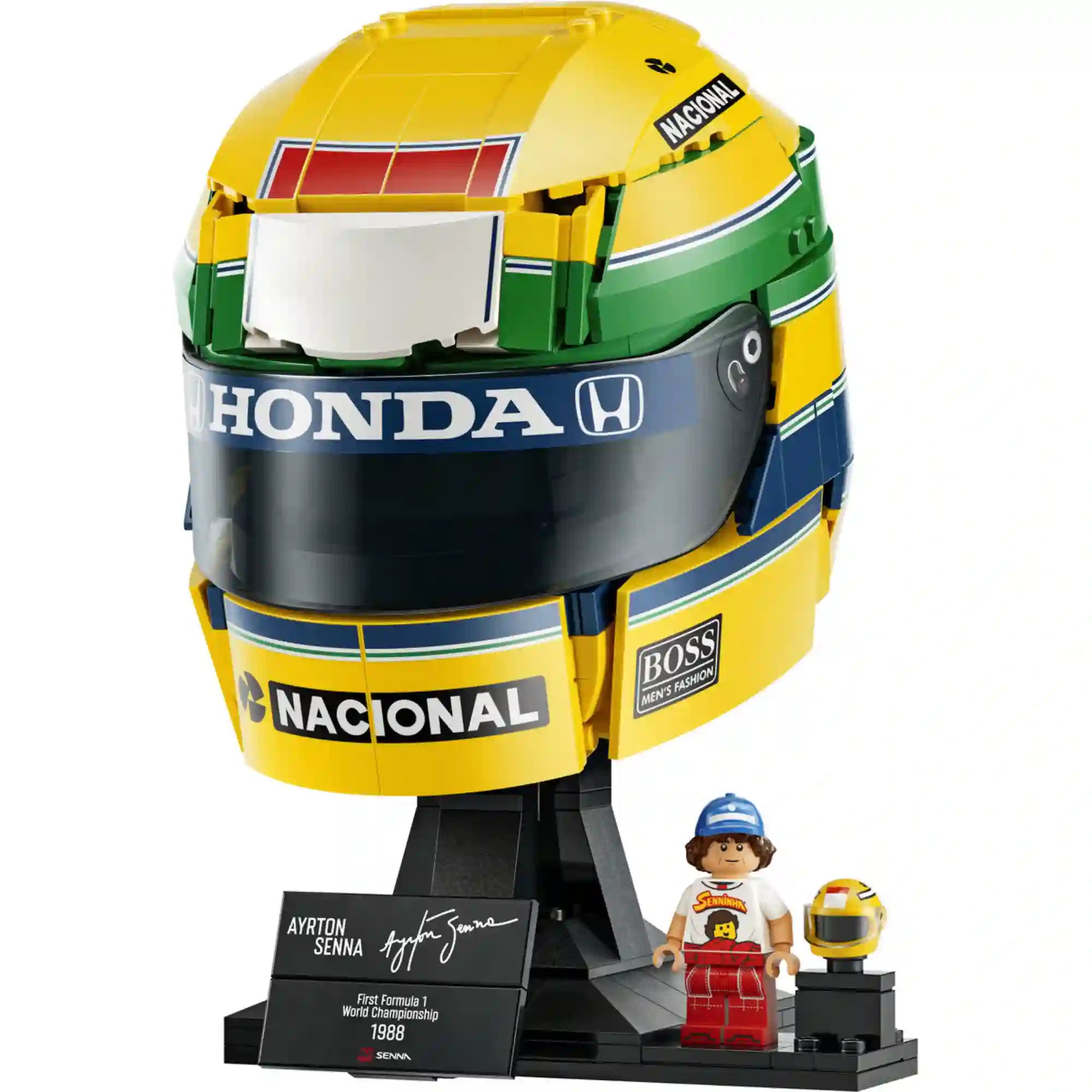 LEGO 43024 Ayrton Senna sisak – Ayrton Senna ikonikus sárga-zöld versenysisakjának LEGO modellje minifigurával és bemutatóállvánnyal.