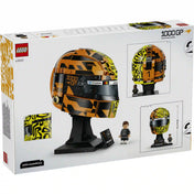 LEGO McLaren Mastercard F1 Team Lando Norris Helmet (43023) készlet hátoldali dobozképe, amely a sisakmodell részleteit, méreteit és a mellékelt minifigurát mutatja be.