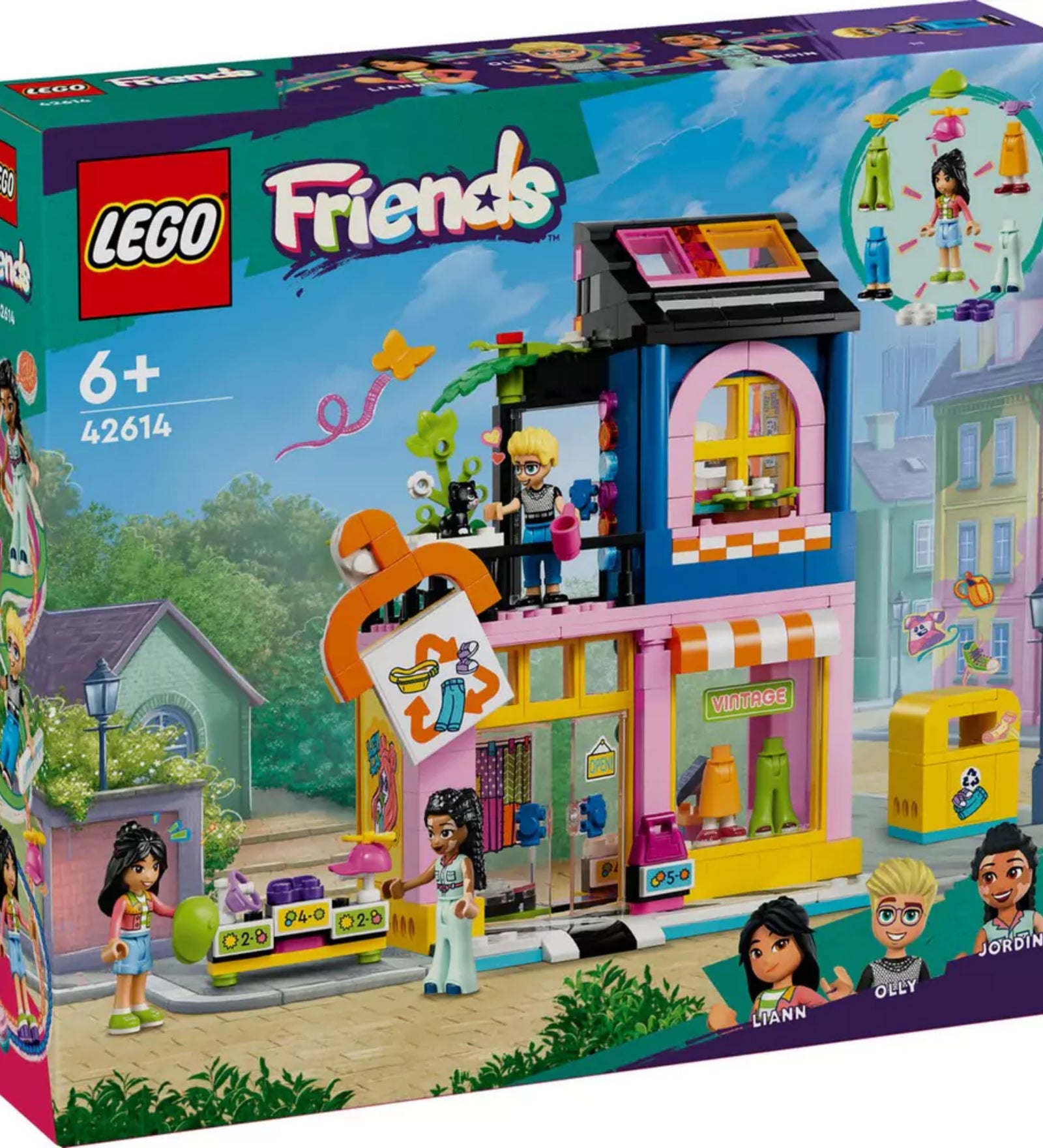 LEGO Friends Vintage divatszalon (42614) dobozkép: a képen látható Liann, Olly és Jordin egy vidám, színes divatbolt előtt, amely a kreatív öltözködés és újrahasznosítás témáját dolgozza fel.