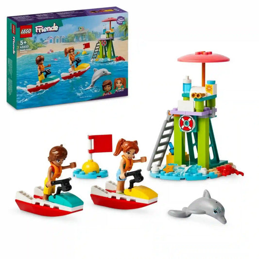 LEGO Friends Vízi robogó a strandon 42623 készlet doboza és megépített modellje. A képen látható a mentőtorony, két vízi robogó, Leo és Candi minibaba figurák, piros zászló, delfin és strandkiegészítők.