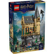 LEGO Harry Potter: Hogwarts kastély – Kórházi szárny 76463 – a készlet elölnézeti dobozképe a kórházi toronnyal és akciójelenettel.