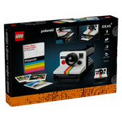 LEGO Ideas Polaroid OneStep SX-70 fényképezőgép (21345) dobozának hátoldala, amely a modell részletes funkcióit és működését mutatja be, több kis képpel illusztrálva.