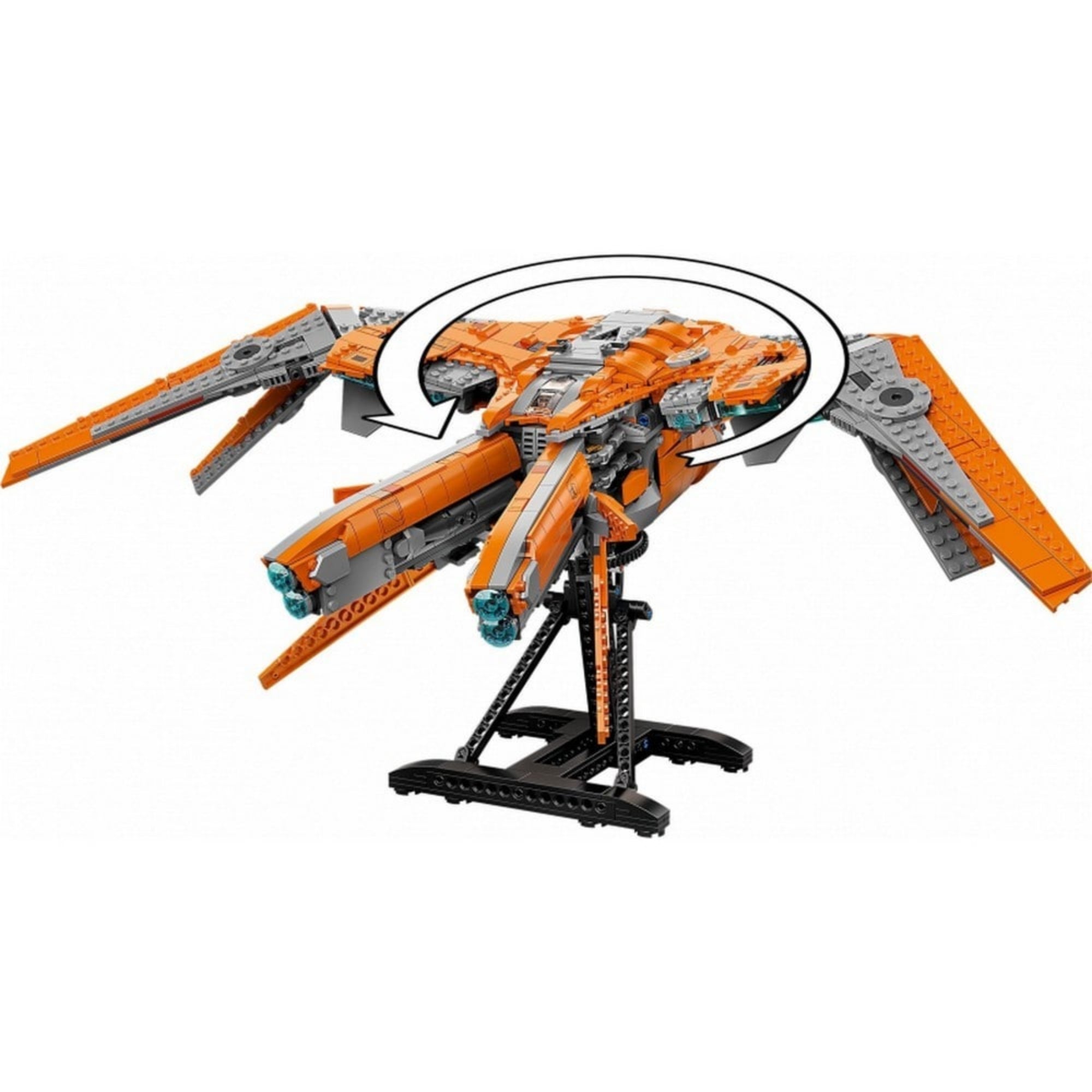 Illusztráció a LEGO Őrzők hajója szett mozgatható elemeiről, például a nyitható pilótafülkéről, a levehető fedélzetről és az állítható szárnyakról, kiemelve a hajó belső részének játéklehetőségeit.