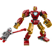 A LEGO Marvel Vasember robot (76307) teljes építmény és az Ultron figura lézerkarddal a kezében, akciópozícióban.