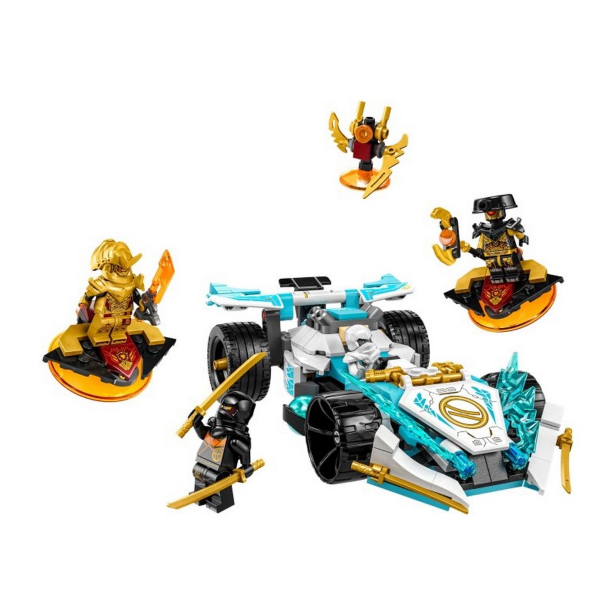 A LEGO NINJAGO Zane sárkányerő Spinjitzu versenyautója (71791) teljes készlete négy minifigurával, köztük arany és fekete páncélos harcosokkal, akik pörgettyűkön állnak.