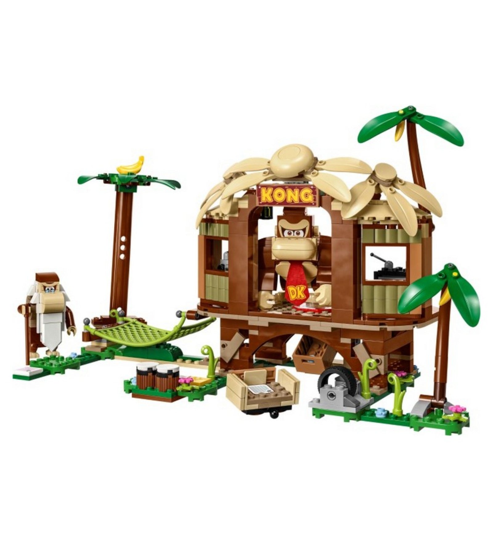 A LEGO Super Mario Donkey Kong lombháza kiegészítő szett (71424) teljesen összerakva, trópusi hangulatú faházzal, pálmafákkal, függőággyal, bongo dobokkal és a Donkey Kong figurával.