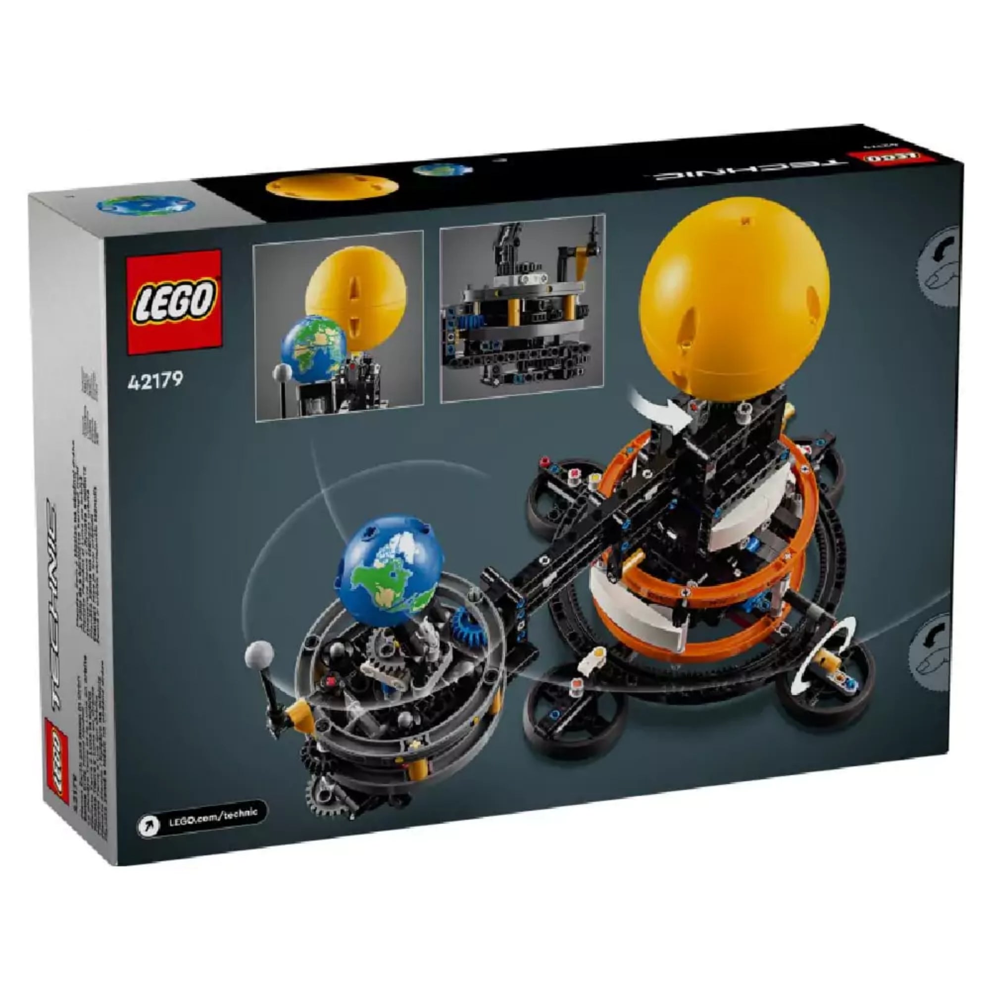 LEGO Technic A Föld és a körülötte keringő Hold (42179) dobozának hátoldala, amely bemutatja a forgó és mozgó részeket, valamint a működési mechanizmust és az interaktív funkciókat.