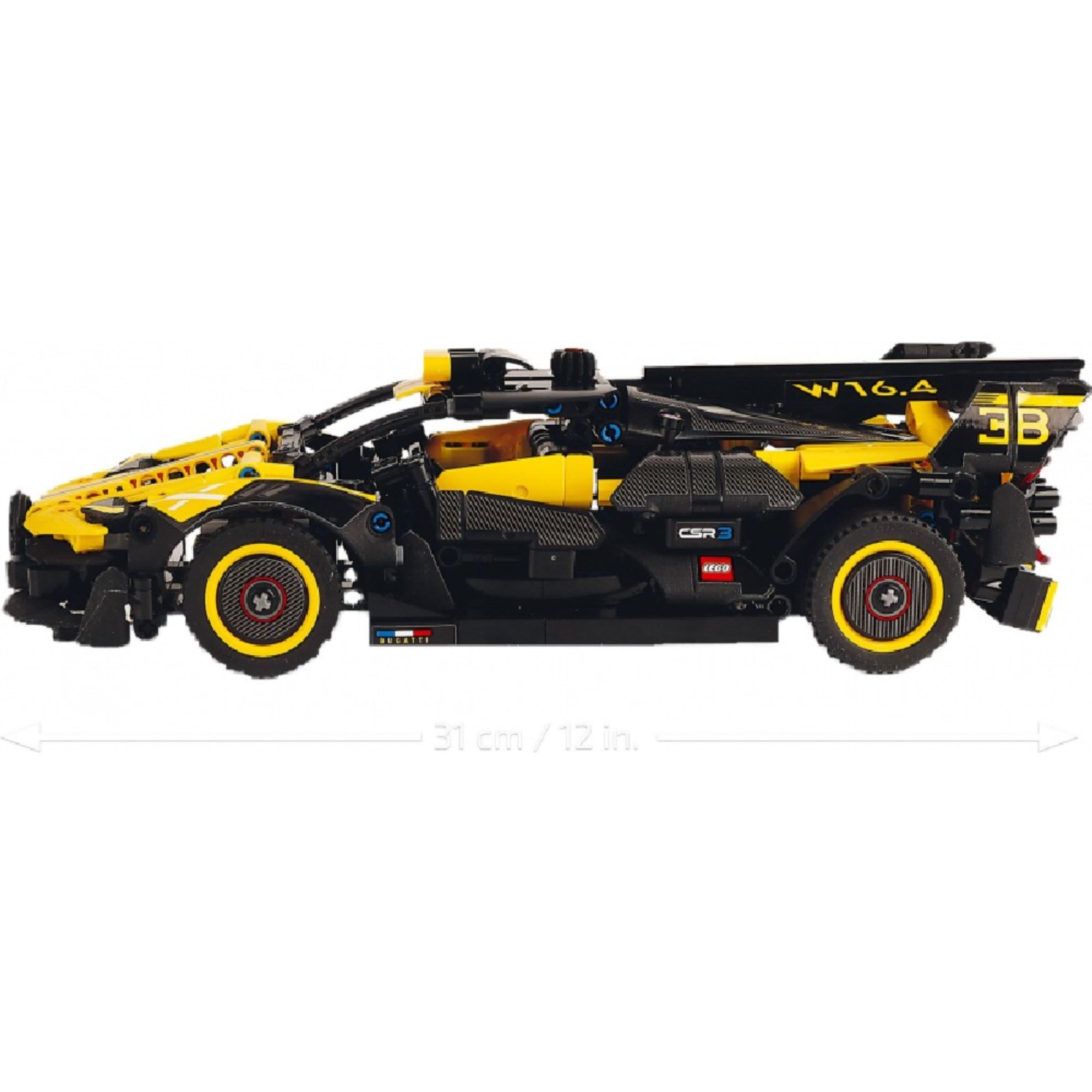 A LEGO Technic Bugatti Bolide 42151 modell oldalsó nézete, amelyen jól látszik a hosszúkás karosszéria, sportos vonalvezetés és a 31 cm-es hosszúság.