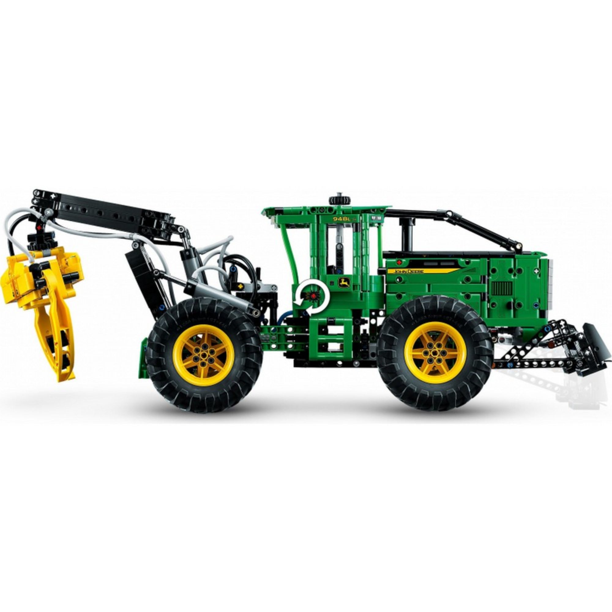 Zöld-sárga LEGO Technic John Deere 948L-II Skidder modell oldalnézetből, kiemelve az erőteljes terepgumikat és a részletes fülkeszerkezetet.
