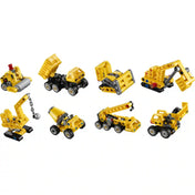 LEGO Technic: Mini Munkagépek 42233, 44 darabos készlet nyolcféle gyűjthető munkagépe fehér háttéren.