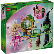 A doboz hátlapja, ahol Elphaba és Glinda különféle pózokban láthatók, valamint a díszített jelenet részletei is megfigyelhetők.