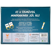 Nagyi bugyiban társasjáték dobozának hátoldala, a játékszabály rövid leírásával, példákkal a szerep- és szitukártyákra, valamint a játékosok számát és játékidőt jelölő ikonokkal.