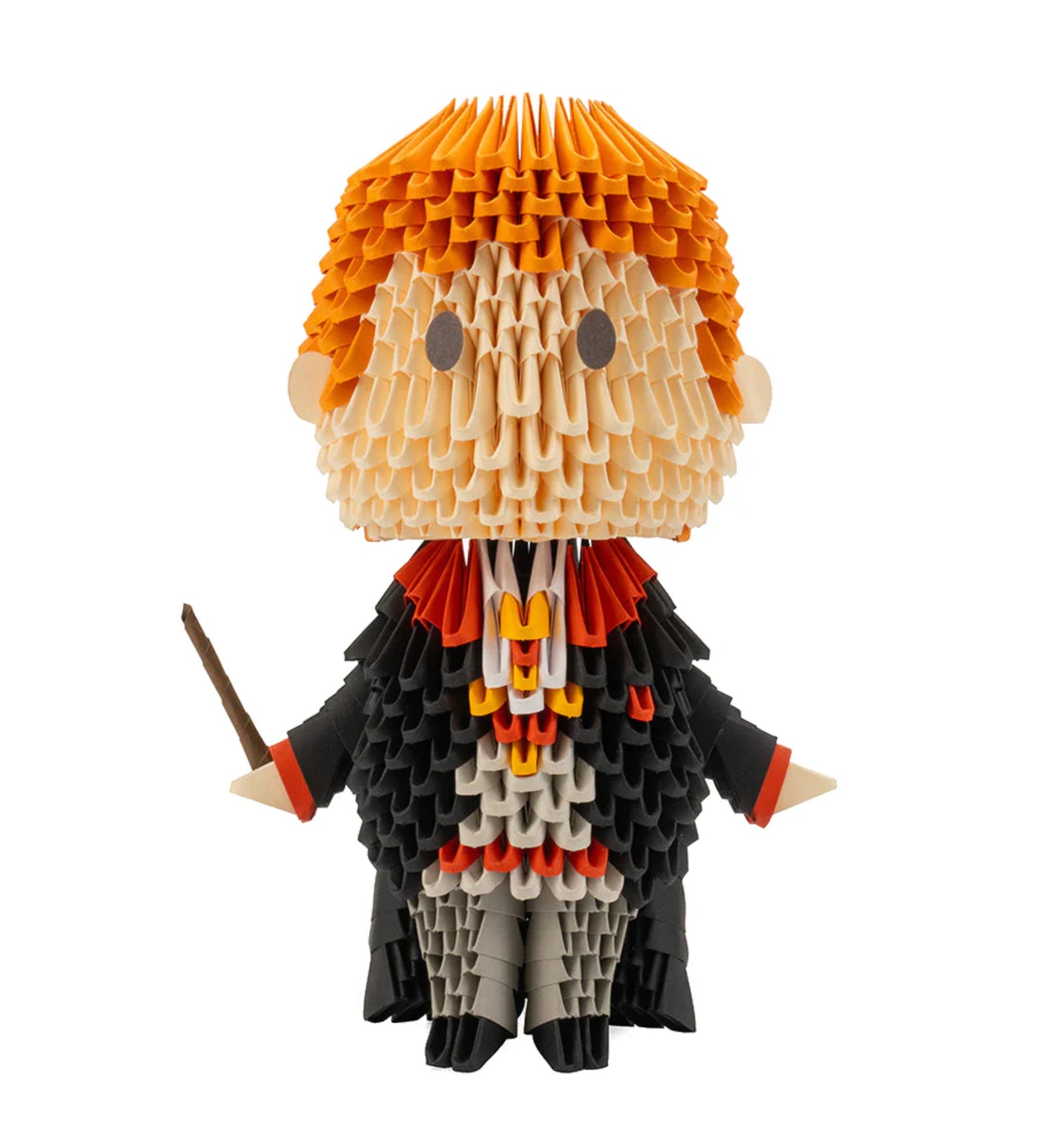 Ez a kép egy Creagami 3D Ron Weasley origami figurát ábrázol, amely 705 darabból áll. A részletes, moduláris papírfigura hűen visszaadja a Harry Potter-sorozat ikonikus karakterének jellegzetességeit, a vörös hajtól a varázspálcáig. Ideális választás kreatív kihívást kereső rajongóknak és gyűjtőknek.