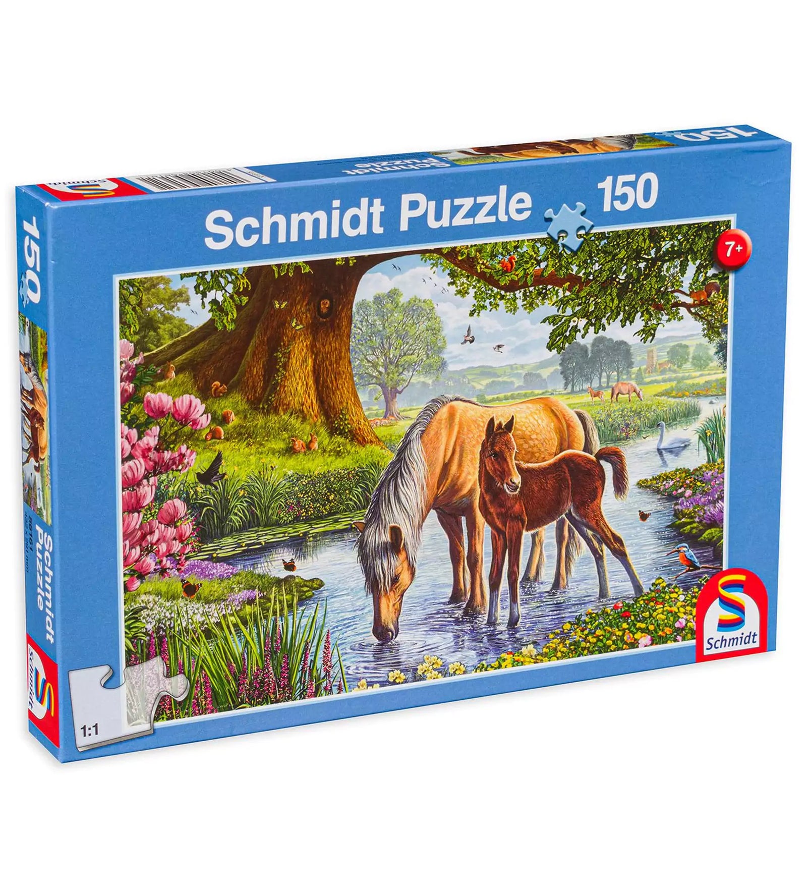 A képen a Schmidt Horses by the Stream 150 darabos puzzle doboza látható. A kirakón egy idilli tavaszi táj jelenik meg, ahol egy kanca és csikója pihennek és isznak a patak friss vizéből. A háttérben hatalmas fák, virágzó bokrok és más állatok teszik teljessé a békés, természetközeli jelenetet. A Schmidt jól ismert kiváló minőségű kirakóiról, így ez a puzzle is tökéletes választás lehet minden természet- és lórajongónak.