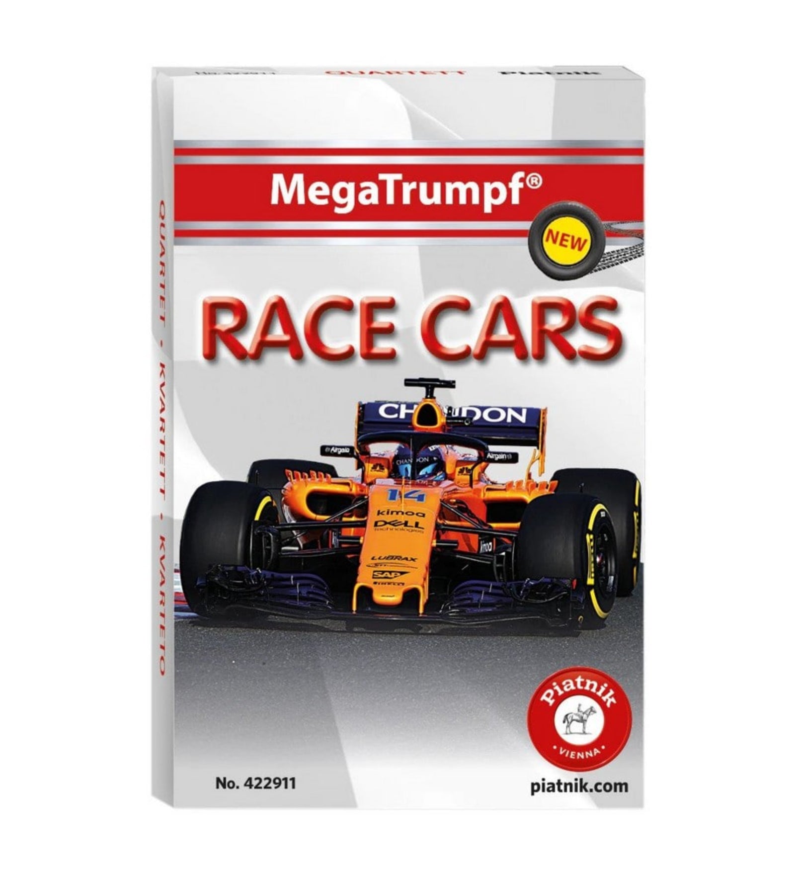 A képen a MegaTrumpf „Race Cars” kártyajáték doboza látható. A borítón egy élénk narancssárga és fekete versenyautó száguld az előtérben, ami valószínűleg egy Forma–1-es gépcsoda. A játék dobozát piros-fehér színek és a jellegzetes MegaTrumpf logó díszíti, alul pedig a Piatnik márkajelzés és a cikkszám is látható. Ez a kvartett játék izgalmas adatokat és összehasonlítási lehetőségeket kínál a leggyorsabb versenyautókról, tökéletes választás autórajongó gyerekeknek és felnőtteknek egyaránt.