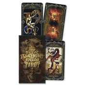 A képen az Alchemy 1977 England Tarot pakli néhány lapja és a doboza látható. A dobozt sötét tónusú, koponyákkal és arany dombornyomással készült grafika díszíti. A kártyák gótikus stílusban készültek, tele misztikus és fantasy elemekkel. Láthatunk egy páncélos női alakot kígyóval (The Chariot), egy két csillagot és koponyát ábrázoló lapot, valamint egy sárkányt, aki a "King of Chalices" kártyán trónol egy kehellyel. A részletgazdag illusztrációk a sötét romantika és a fantasy világ találkozását tükrözik.