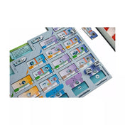 Közelkép a Civolution technológiai vezérlőpultjáról, ahol a dobókockák aktiválják a különböző fejlesztéseket és akciókat. A táblán jól láthatók a színes fejlesztési utak.