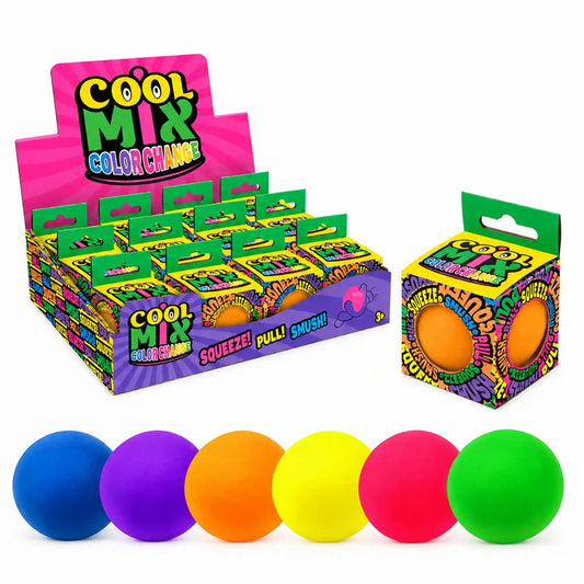 Cool Mix squishy 7 cm stresszlevezető játék (narancssárga), színes bemutatóállványon elhelyezett dobozokkal, narancssárga labdával és hat különböző színváltozattal.