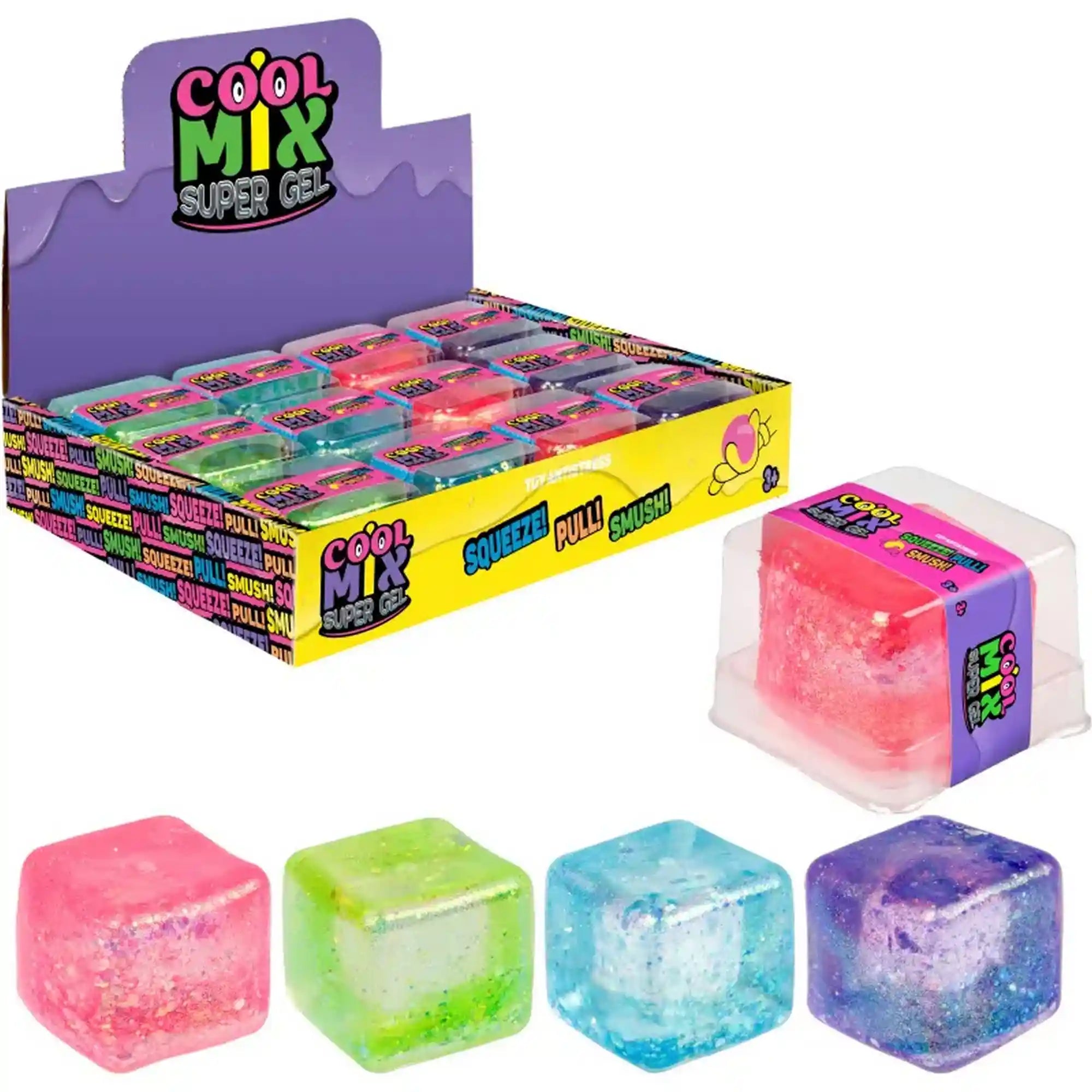 Cool Mix Squishy: Super Gel Cube stresszlevezető játék (rózsaszín), átlátszó dobozban, színes bemutatóállvánnyal és négy különböző színű zselékockával.
