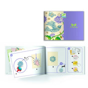 Djeco gravírozó készlet útmutatóval és virágmintás borítóval, amely bemutatja a gravírozás és nyomdázás lépéseit.