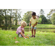 Fa golfkészlet, BS Toys GA474 hasznalat kozben