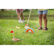 Fa golfkészlet, BS Toys GA474 hasznalat kozben