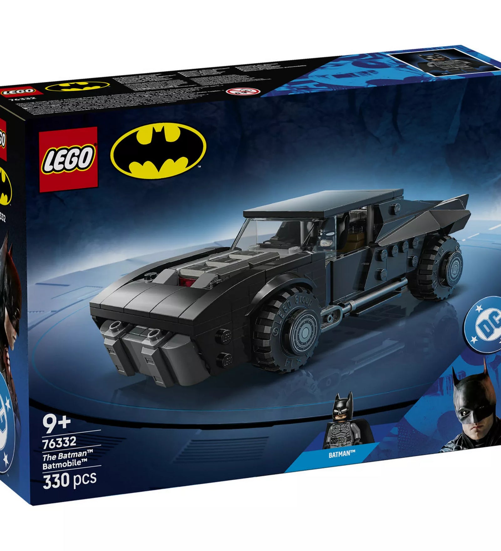 LEGO DC Batman Batmobile 76332 dobozkép, fekete Batmobile modellautó és Batman minifigura a LEGO Batman készlet 330 darabos változatával.