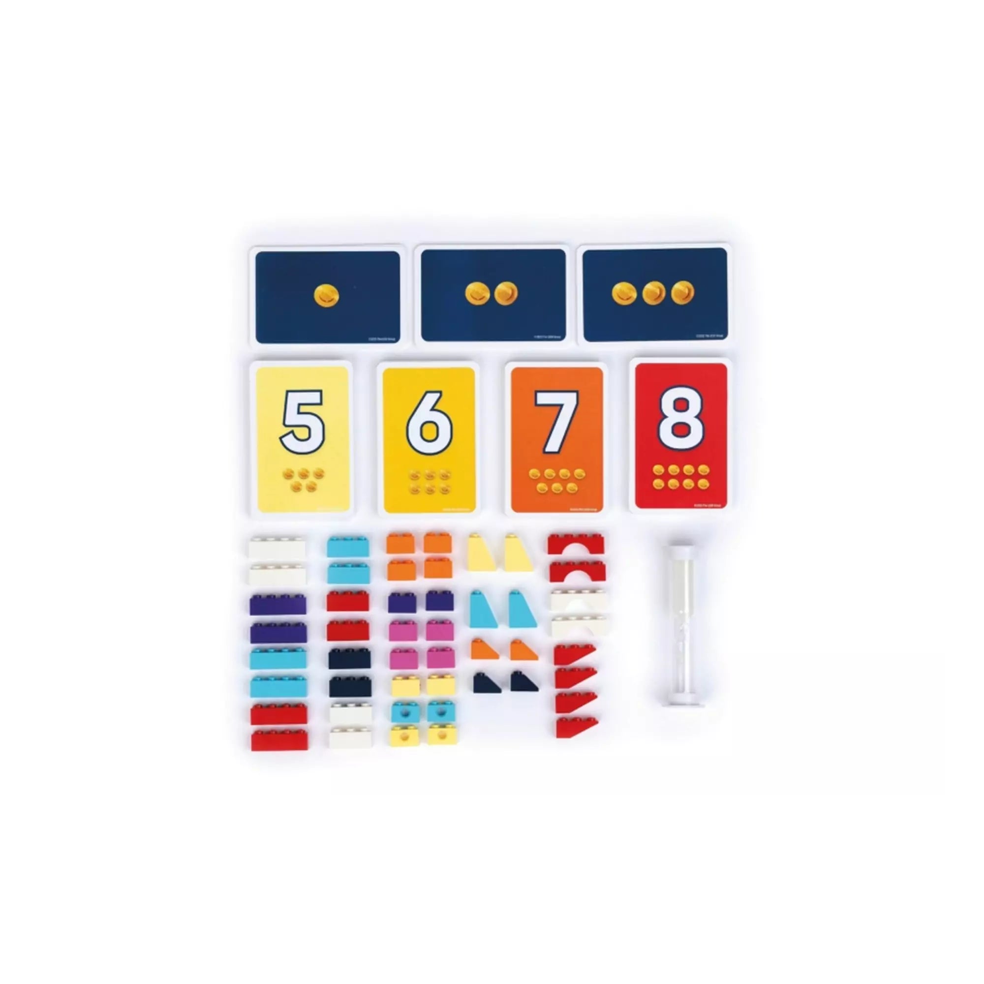„LEGO Brick Like This társasjáték teljes tartalma: színes LEGO építőkockák, számkártyák, kihíváskártyák és homokóra.”