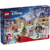 A LEGO Disney 2026-os adventi naptár dobozának eleje, havas Disney-kastéllyal, hercegnőkkel, karácsonyfával és ünnepi jelenettel.