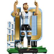 LEGO Editions Lionel Messi – Futball-legenda (43015) teljes, összeépített modell Messi ünneplő pózával, focilabdával, MESSI felirattal és látványos 10-es háttérelemmel.