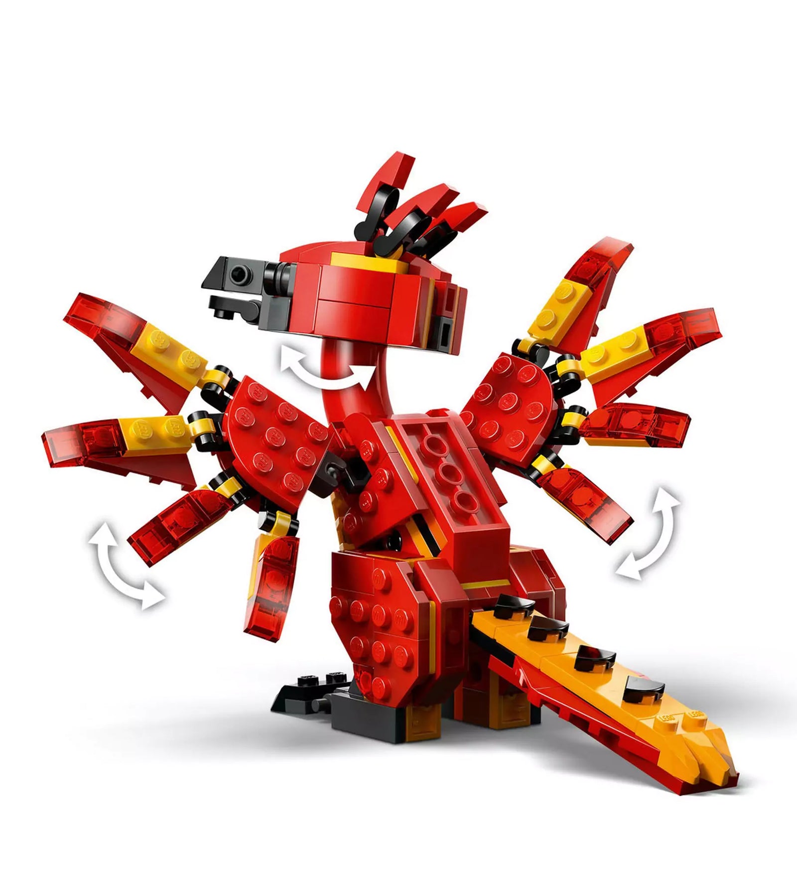 A LEGO-ból épített Fawkes főnix részletes képe mozgatható szárnyakkal, piros, sárga és narancssárga elemekből felépítve, fehér háttér előtt.