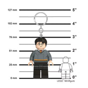 LEGO Harry Potter kulcstartó méretarányos bemutatása centiméter és inch jelölésekkel.