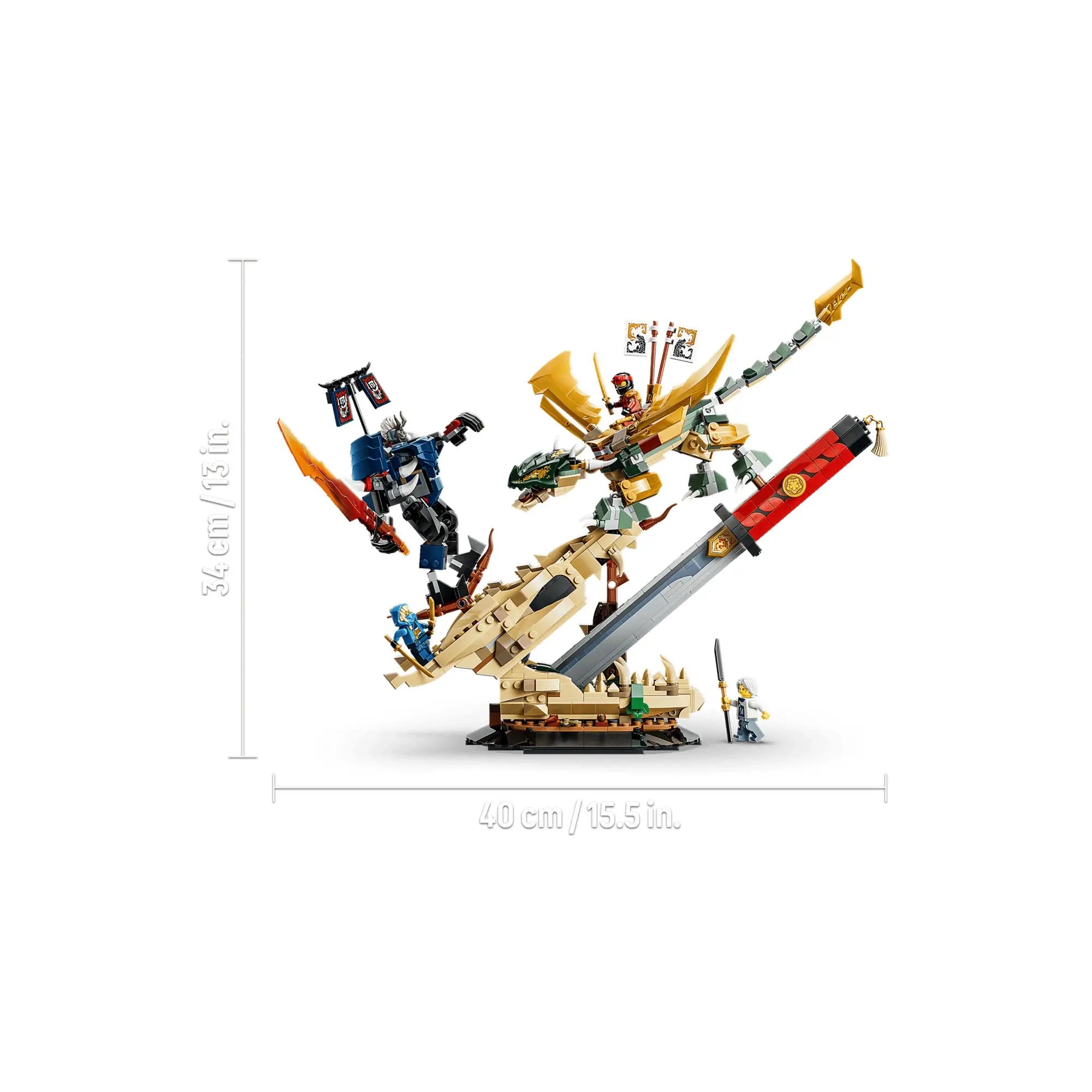 LEGO NINJAGO Összecsapás a Sárkány Kardjánál 71871 modell méretaránnyal, amely bemutatja a 34 cm magas és 40 cm széles kiállítási jelenetet.