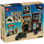 A LEGO ONE PIECE 75642 készlet hátoldala a nyitható épületekkel, rejtett funkciókkal és játéklehetőségekkel.