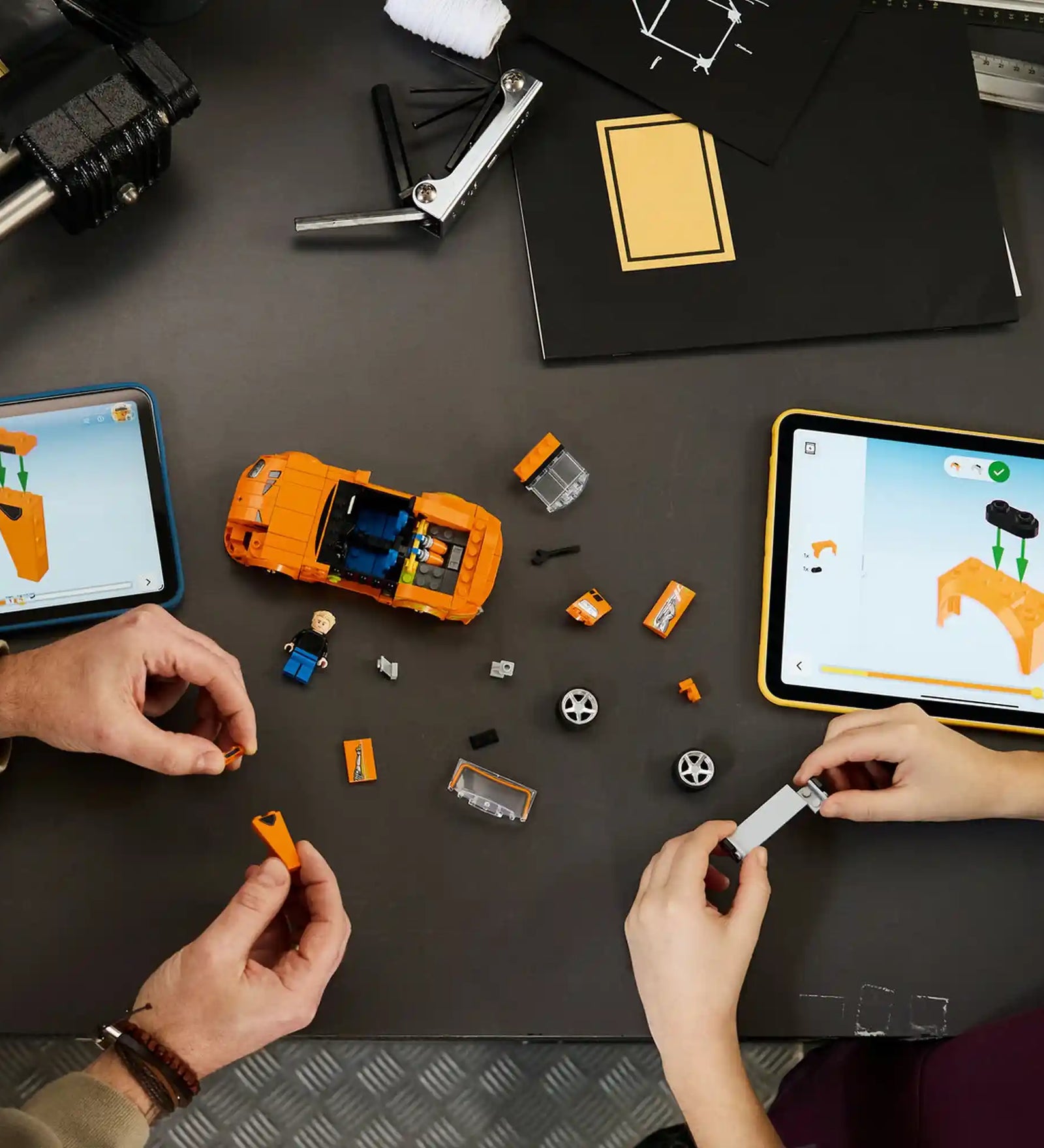 LEGO Toyota Supra MK4 építése LEGO Builder alkalmazással, alkatrészekkel és digitális útmutatóval